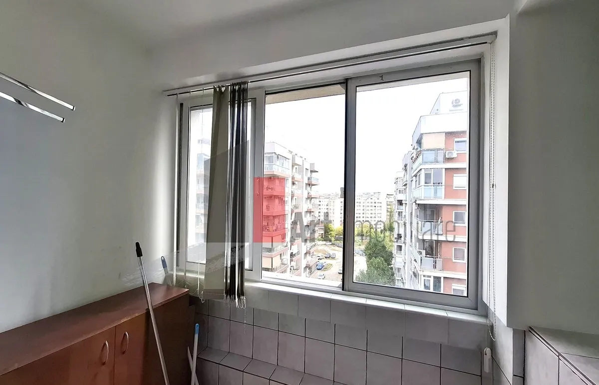 Gars 31 mp et 9/10 bloc reabilitat instalatii refacute mobilata si utilata