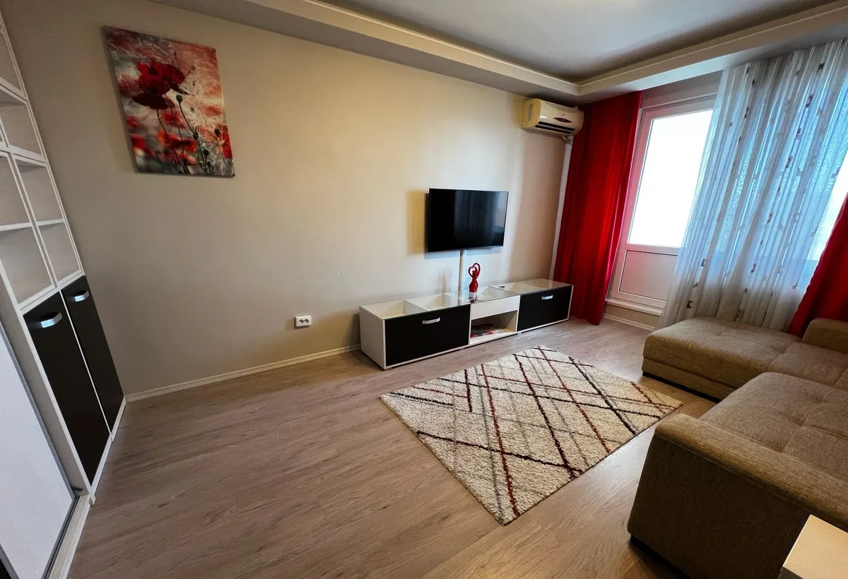 Militari la 2 min de Piata Gorjului