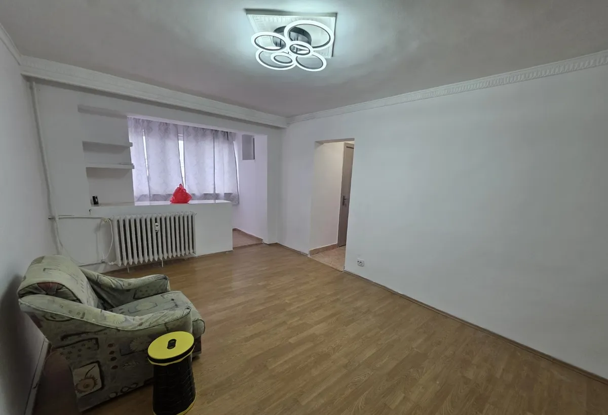 Colentina intersectie Fundeni bloc reabilitat stradal vedere spate