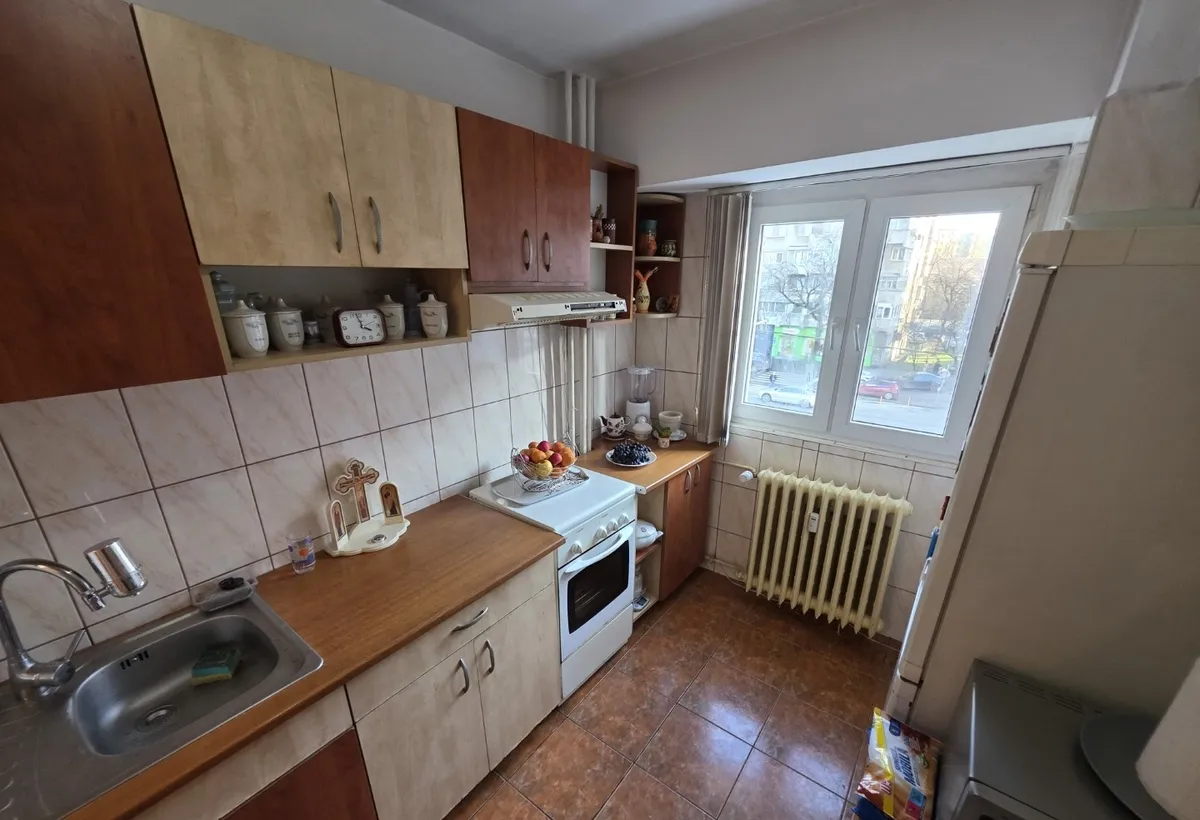 Piata Gorjului 5 minute metrou stradal pe Iuliu Maniu vedere mixta