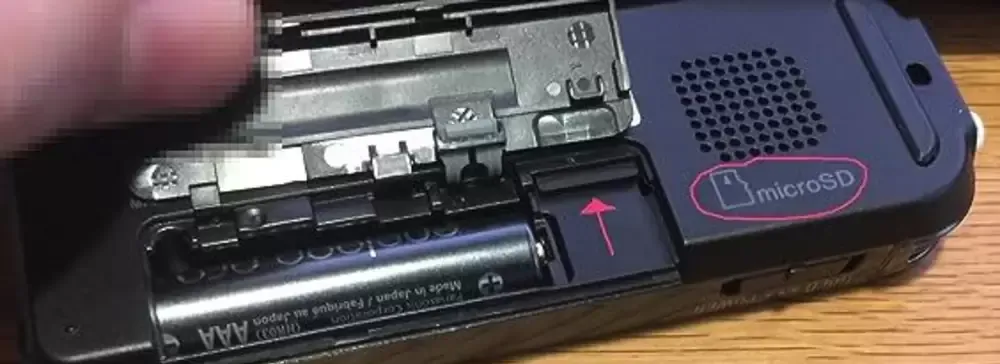 Reportofon stereo profesional SONY ICD-UX522 husa