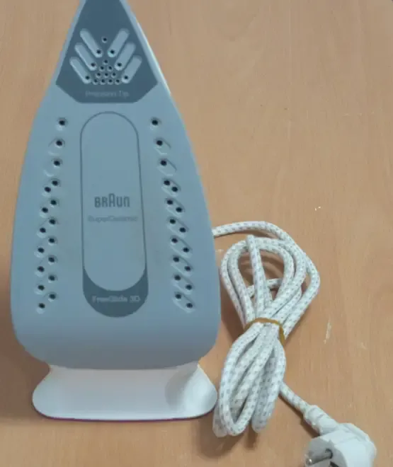 Vand Fier de Calcat cu Abur BRAUN SI3030PU 2300 W