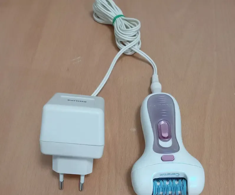 Vand Epilator Philips cu cap ceramic