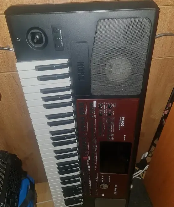 Vand Korg Pa700/trepied Millenium nou/husa Korg