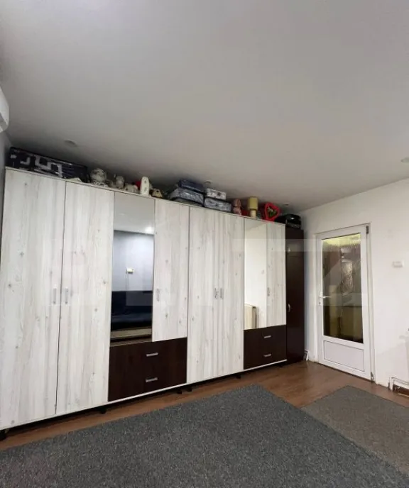 Garsoniera de vanzare decomandata zona Micro 3