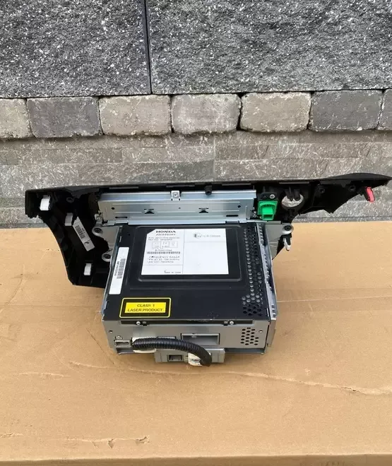 Bord CD radio carcasa HONDA Jazz / Fit 2010 - 2014