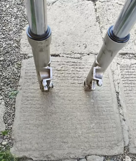 FURCA / JAMBE suzuki gsxr 600 SRAD