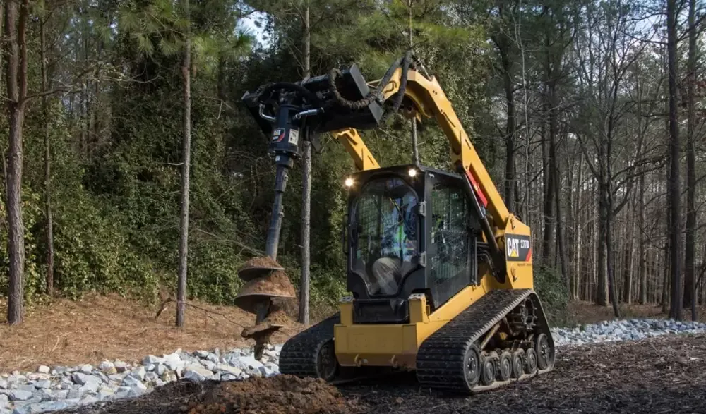 Oferim servicii-inchiriere skid / bobcat / miniincarcator