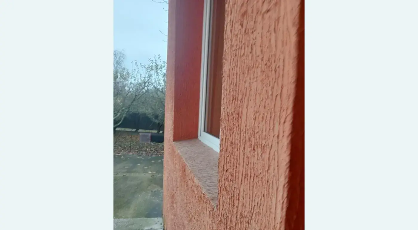 Vinzare imobil total sau parter cu demisol