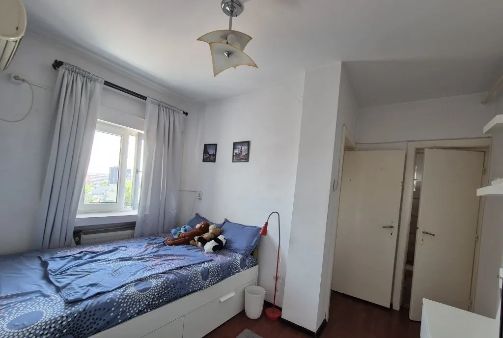 Cal Dorobanti ase vanzare garsoniera mobilata