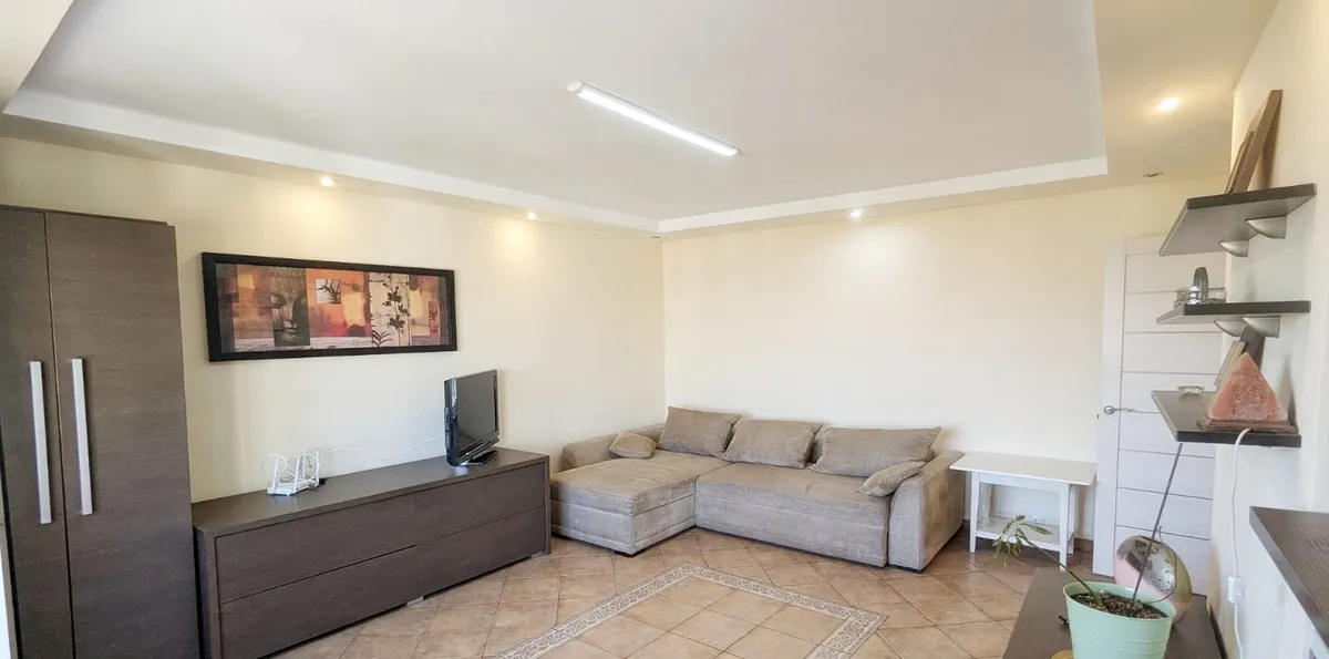 Piata Alba Iulia Burebista Garsoniera 45mp Bloc Mixt 2003 ac Negociabil