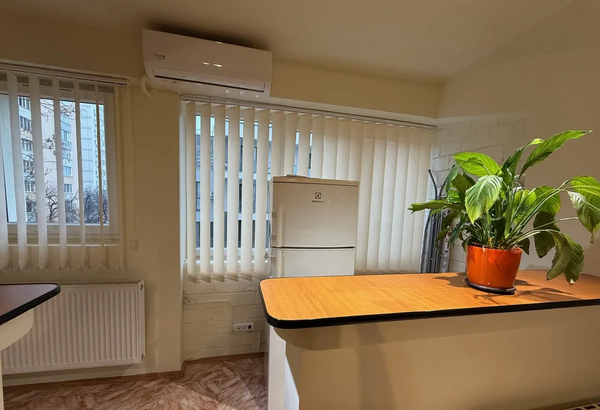 Stefan cel Mare Lizeanu 3 min metrou Obor