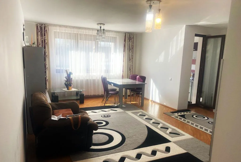 Apartament 3 camere Tractorul
