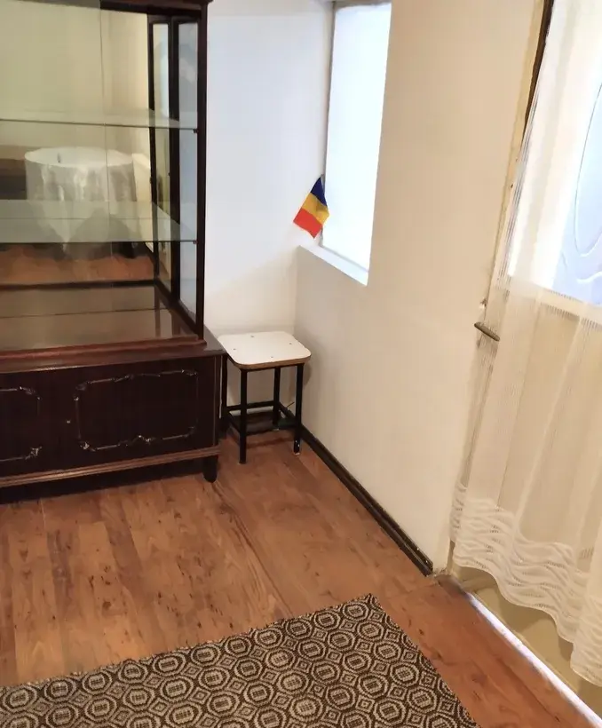 Rahova str Crizantemelor la curte parcare contract anaf