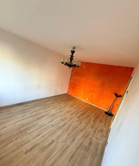 Apartament 3 camere decomandat et 1 Drumul Taberei