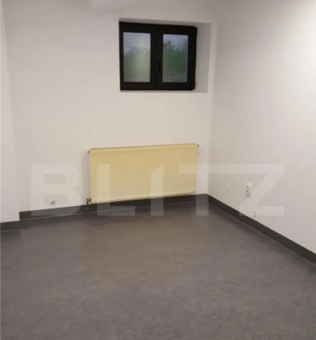 Spatiu de birou 50mp parcare zona Andrei Muresanu