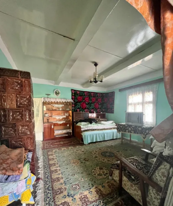 Casa 800 mp teren Siret