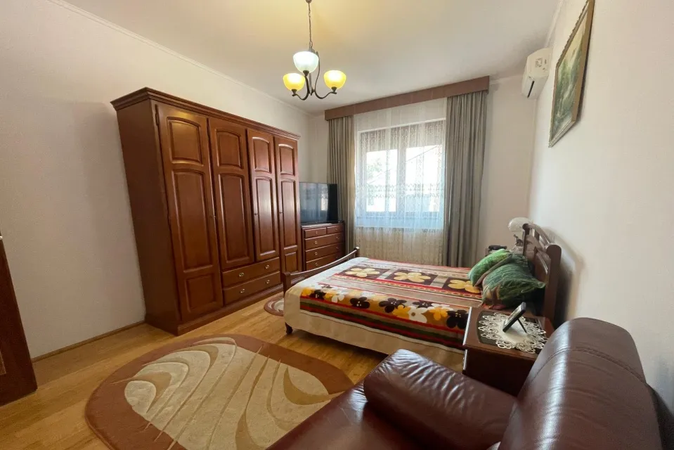 Popesti Leordeni Vila deosebita Strada Viilor Cartier Privat