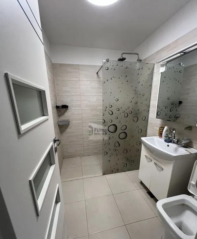 Brancoveanu Upgrade la 5 stele langa Parc Metrou Parcare Inclusa