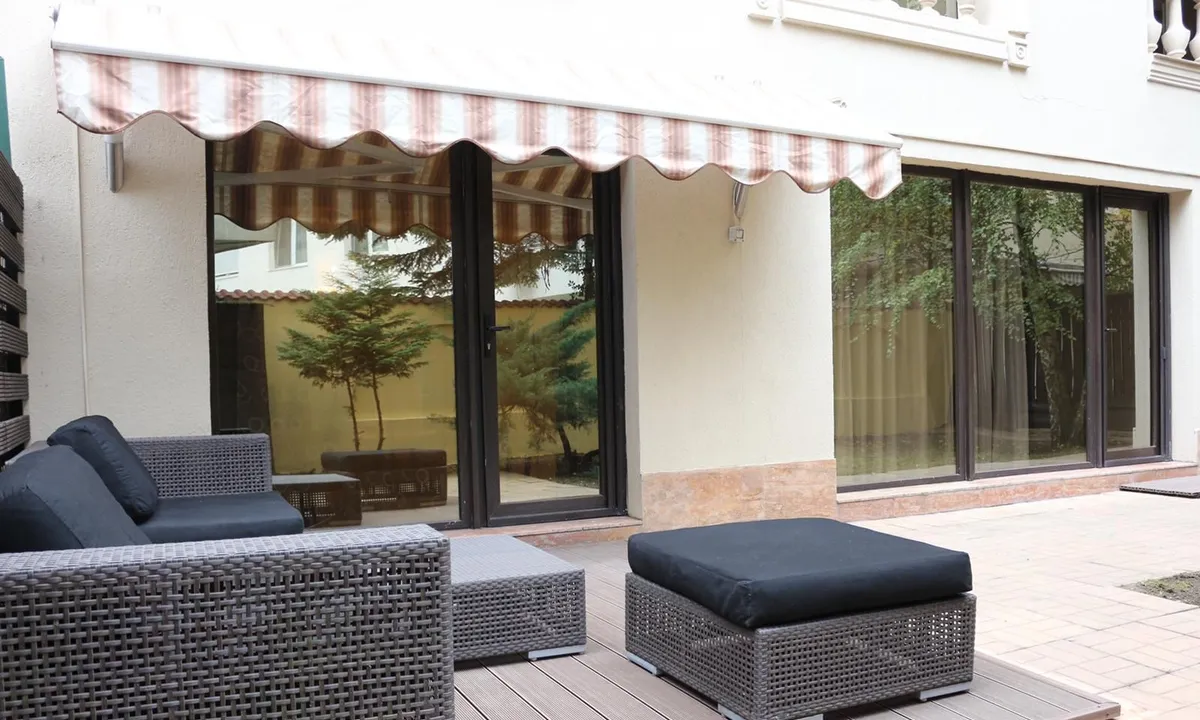 2012 Persepolis Cartier Francez lux 3 camere 260 mp Centrala 3 ac