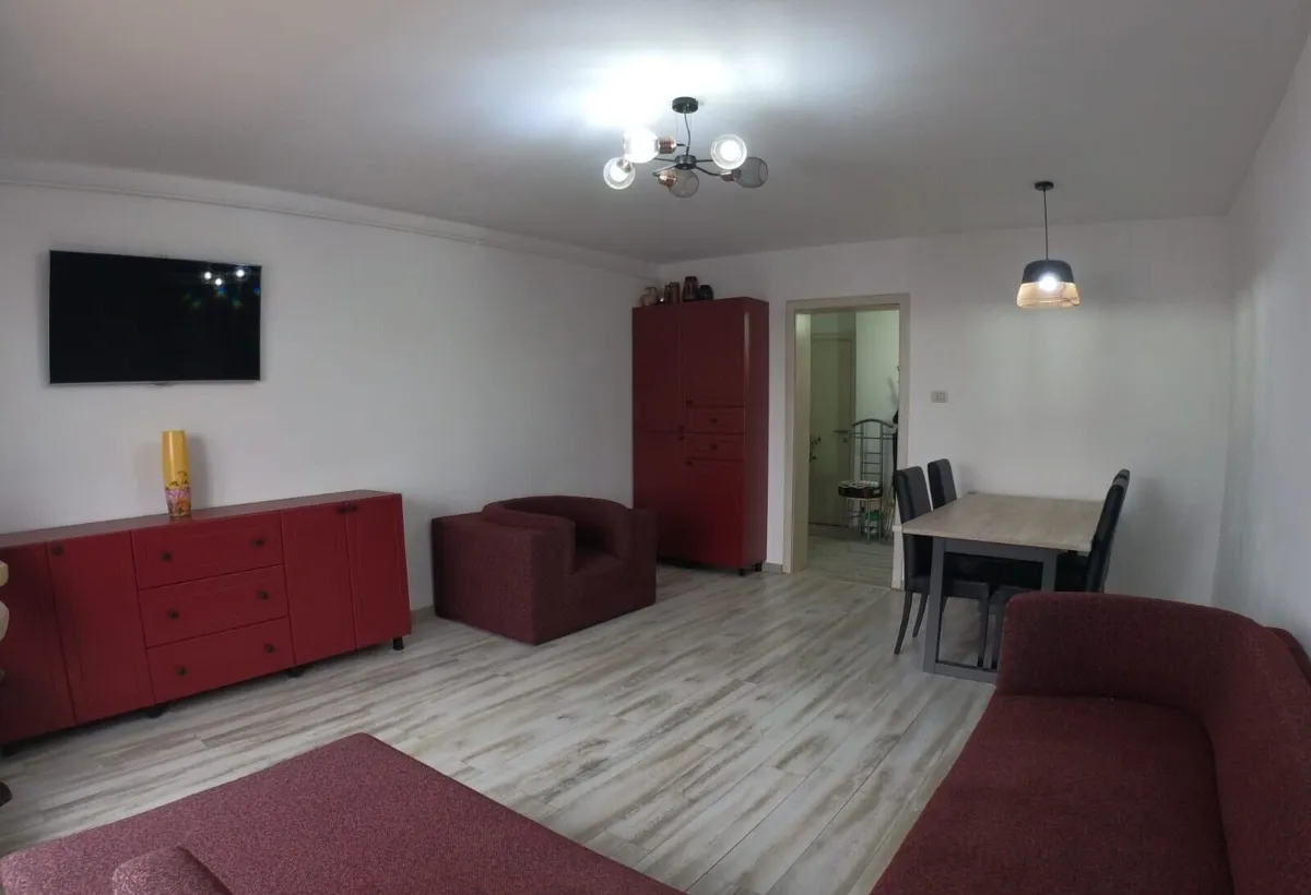 Decebal 3 Camere Decomandat Pet Friendly