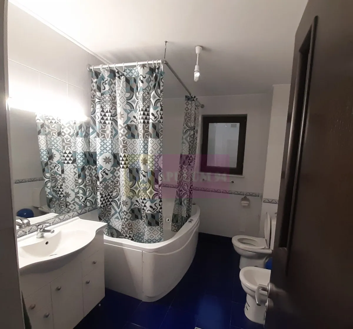 Doua vile tip duplex de inchiriat zona Antiaeriana