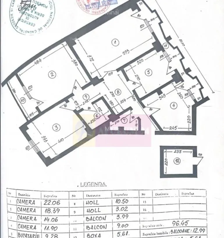 Vanzare apartament de 4 camere la Casa Poporului stradal
