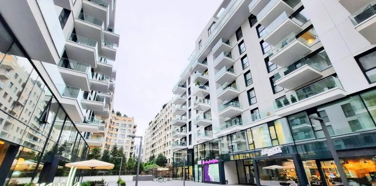 One Herastrau Plaza 2022 Aviatiei 2 camere 67mp Centrala Parcare Boxa