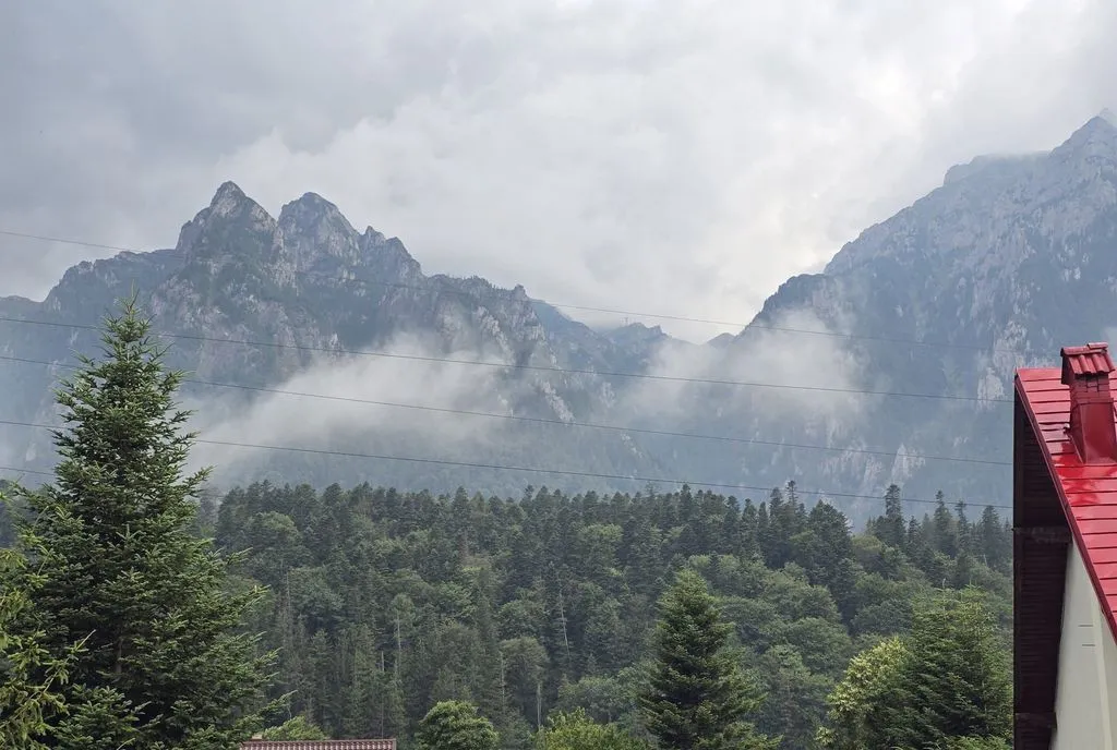 Apartament cu 4 camere 125 mp 4 garsoniere vedere la mu