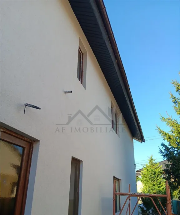 Vila P E 193mp doua bai doua bucatarii doua living 6