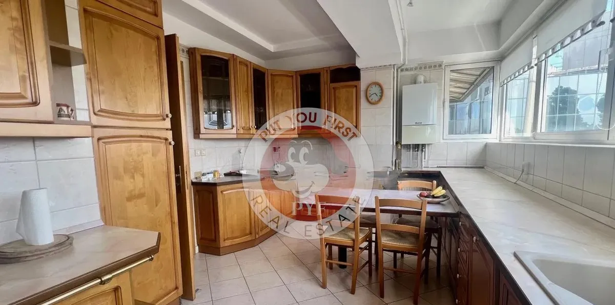 Charles de Gaulle 3 camere 192mp Decomandat B12768