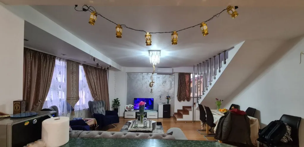 Mihai bravu imobil cu 3 apartamente