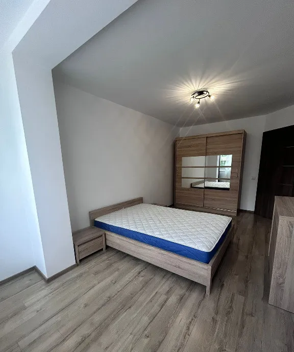 Apartament de 2 camere prima inchiriere zona Florilor