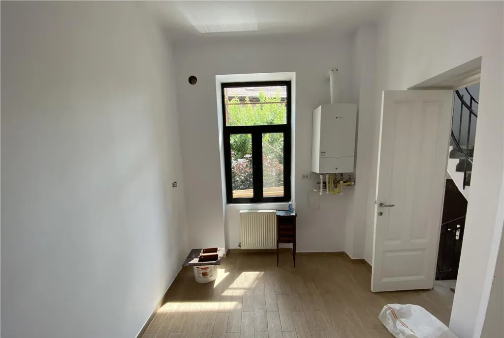 Vila de inchiriat in zona Capitale office/rezidenta