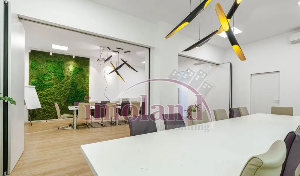 Cladire Birouri cu 30 locuri parcare Pipera