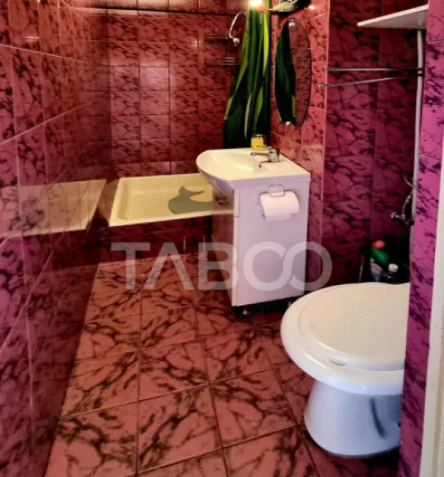 Apartament 4 camere de vanzare decomandat 90mp zona Central