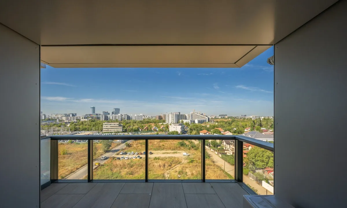 Apusul de la ultimul etaj Cortina North 3 camere 76 7 mp