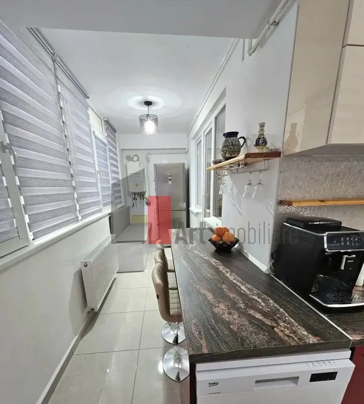 Vanzare apartament 3cam militari rezidence 72mp pret 110mii euro