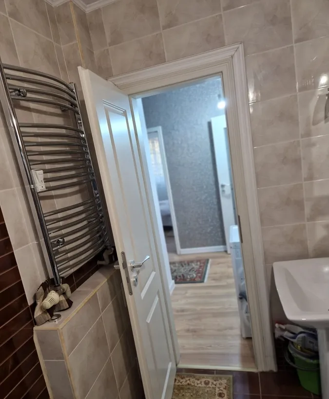 Drumul Taberei Raul Doamnei 3 camere 68 mp