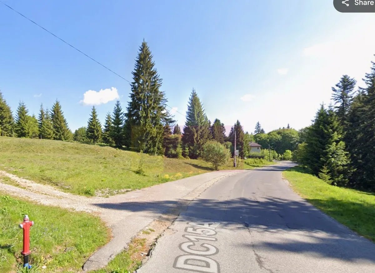 Teren intravilan de vanzare in Predeal zona Trei Brazi