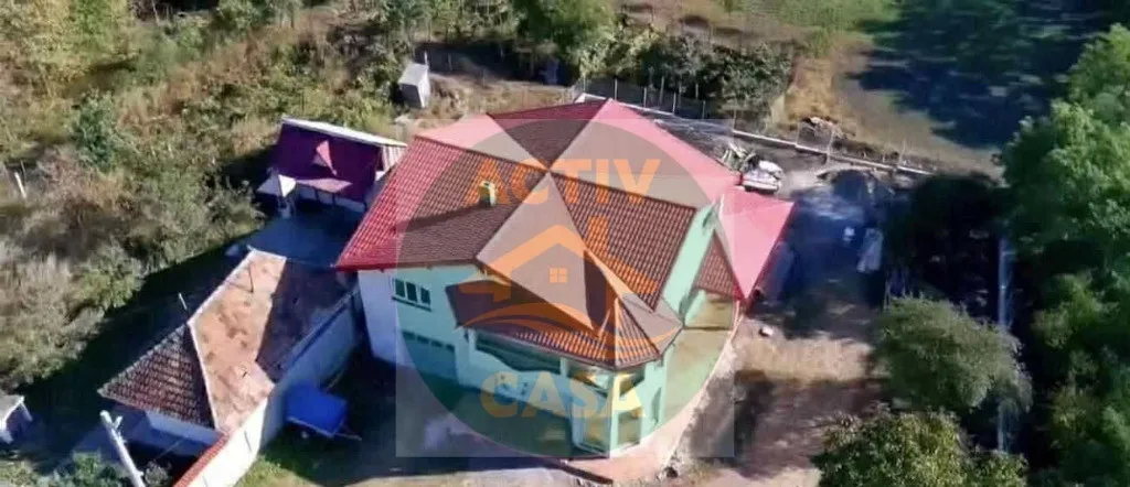 Casa de vanzare zona Gadinti