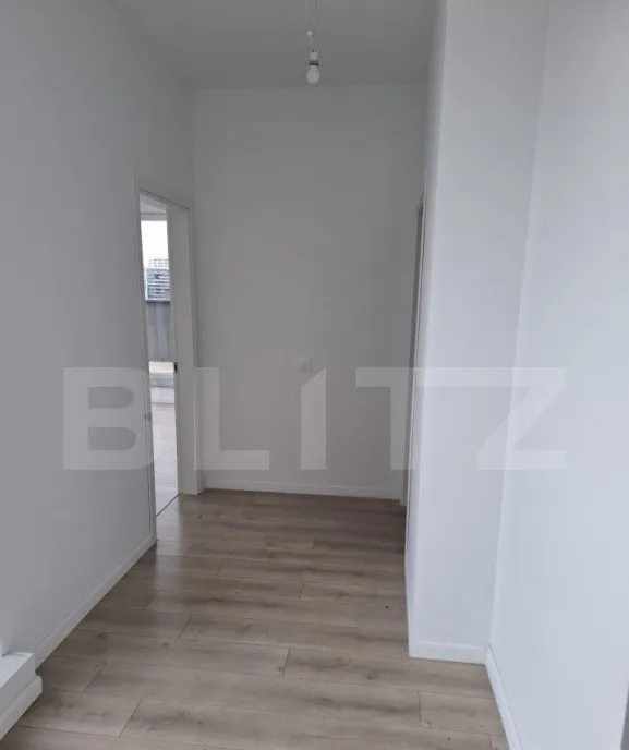 Penthouse cu 3 camere 90 5 mp terasa de 80 3 mp Zona Toro