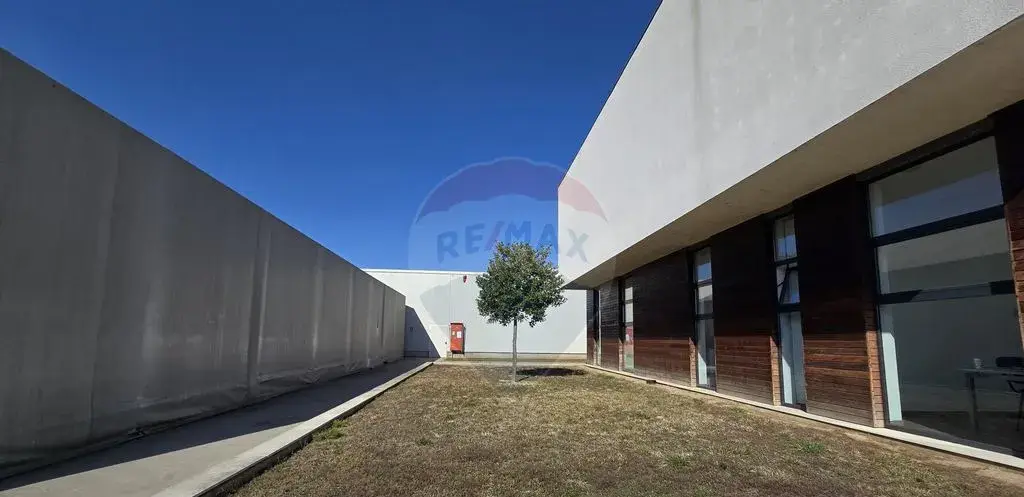 De vanzare Hala 17 230mp 4MW 3ha Teren Sebes A1