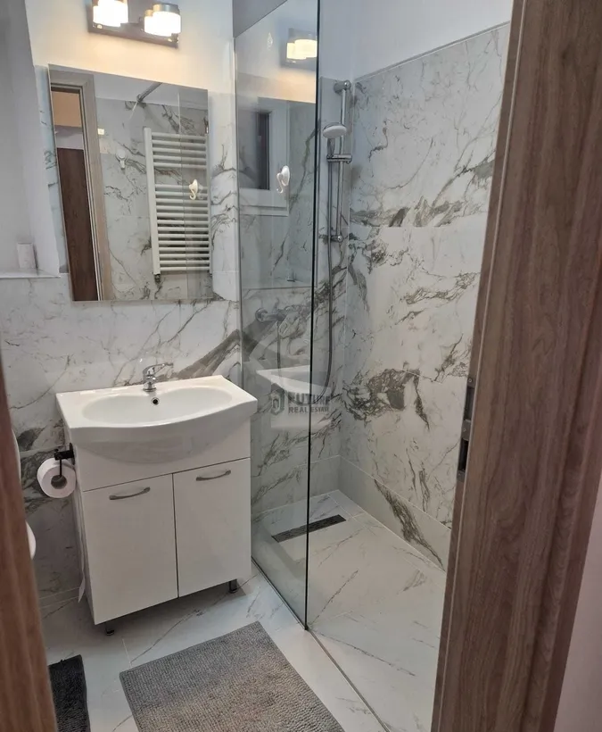 Oltenitei inchiriez apartament 2 camere proaspat zugravit mobila noua centrala