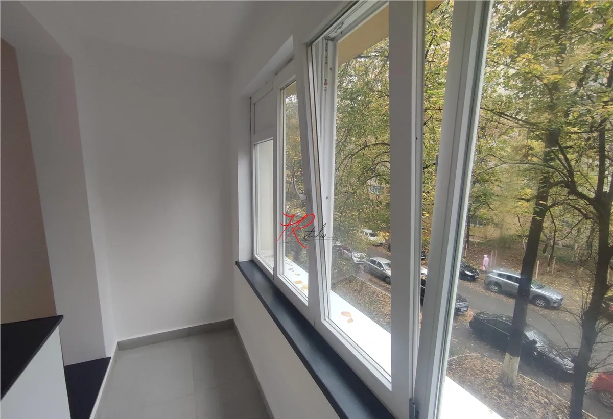 Teiul Doamnei vanzare apartament 2 camere renovat 2025