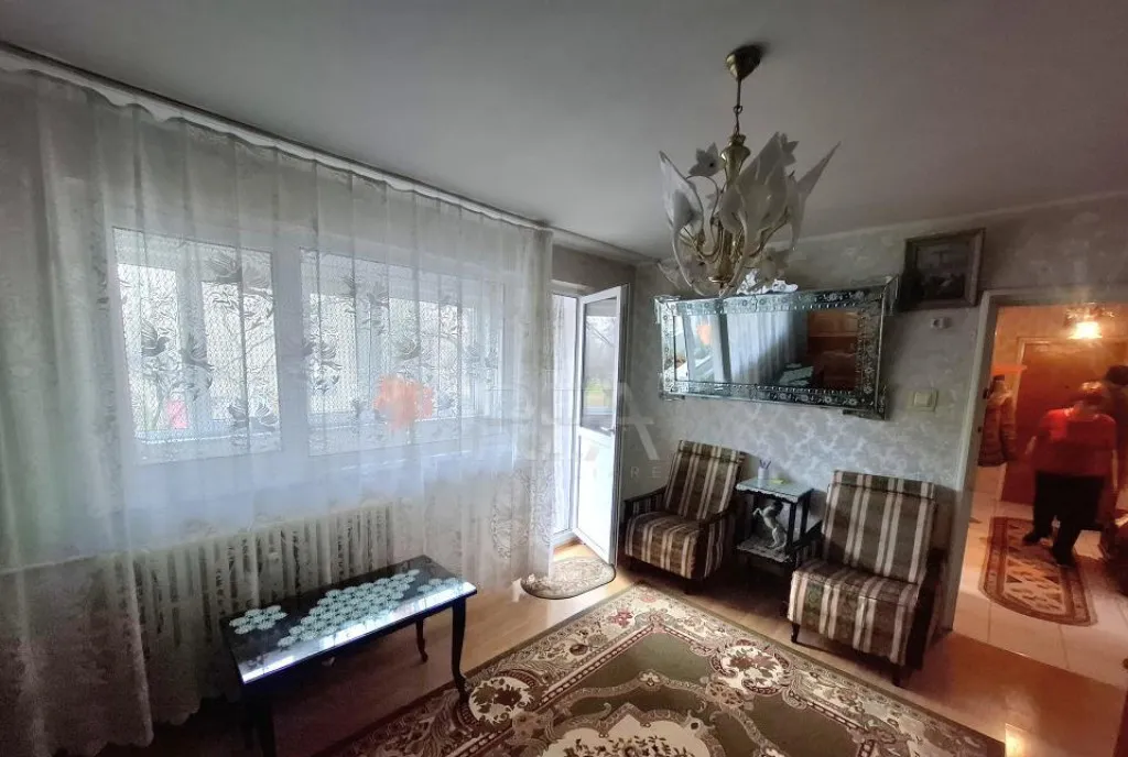 2 camere 56 mp bloc 1978 7/10 anvelopat zona Pacii