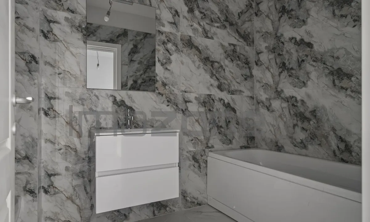 Doua camere etaj 2 metrou in apropiere se accepta plata prin credit