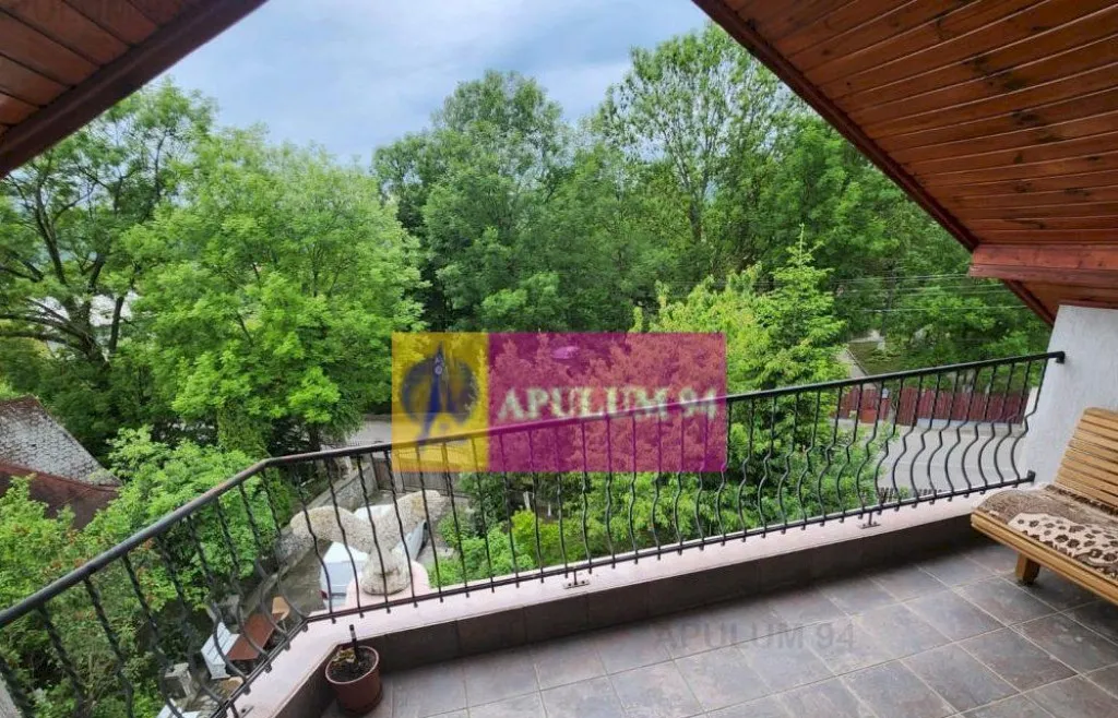 Vila de vanzare in Cornu