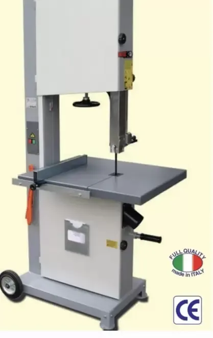 Masini pentru taiat lemn