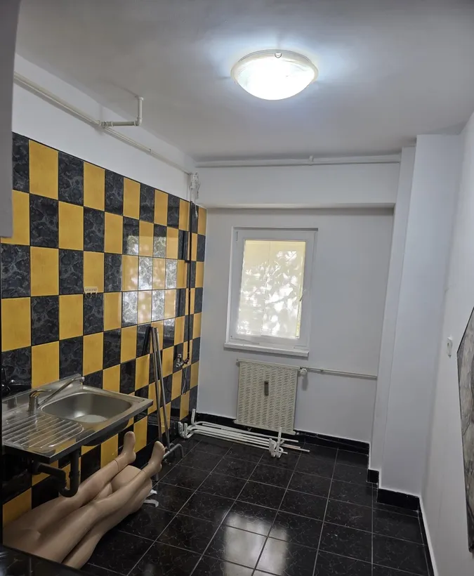 Unirii rond Alba Iulia Matei Basarab stradal pentru birou sau locuit